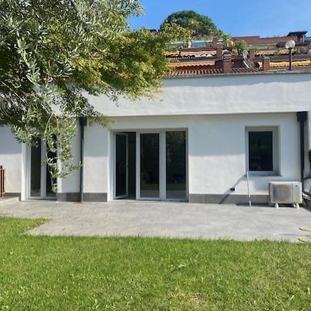 Casa Zehnder Apartman Reno Di Leggiuno Kültér fotó